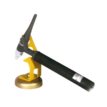 Magnetic holder for TIG torch