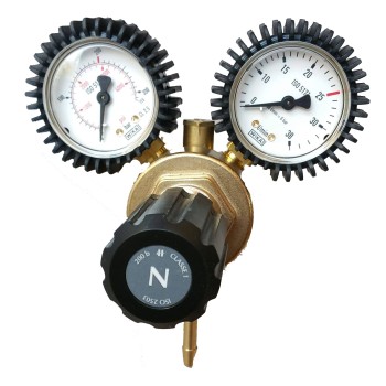 Two-gauge regulator
