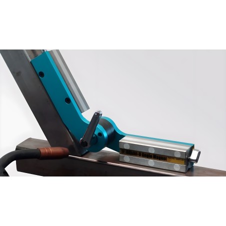 Adjustable angular magnetic square