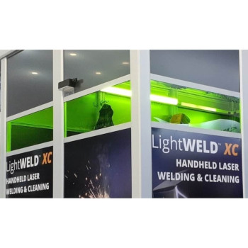 Observation window for laser welding booth